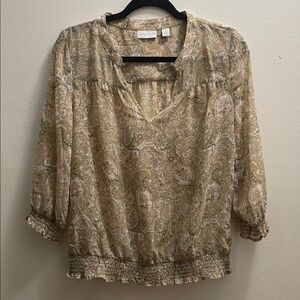 New York & Company Light Pink & Cream Paisley V-Neck Blouse. Sz Small